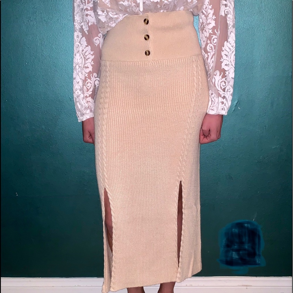 NWT Honey Punch knit maxi skirt pale pink